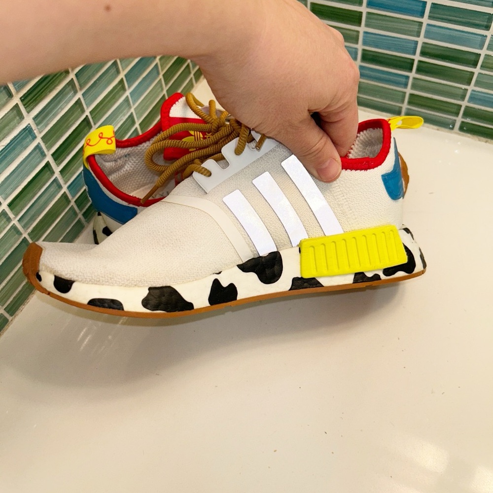 ADIDAS x TOY STORY The Originals NMD_R1 Disney Collab Toy Story White SZ: 6 - Picture 7 of 15